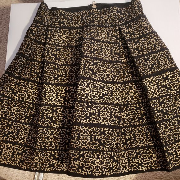 Black and Gold Skirt - Picture 1 of 2